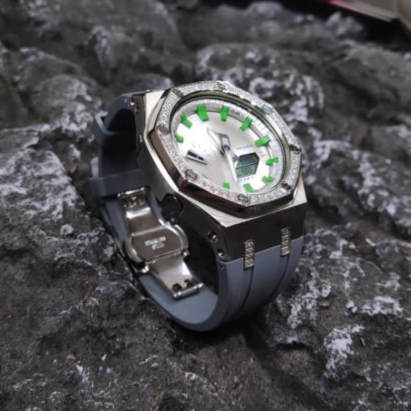 Ga 2100 Diamond Case Silver Dial Grey Rubber Strap Watch