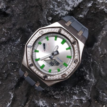 Ga 2100 Diamond Case Silver Dial Grey Rubber Strap Watch