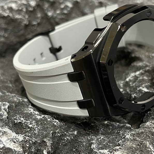 Ga2100 Black Polish Bezel Gray Owl Rubber Strap