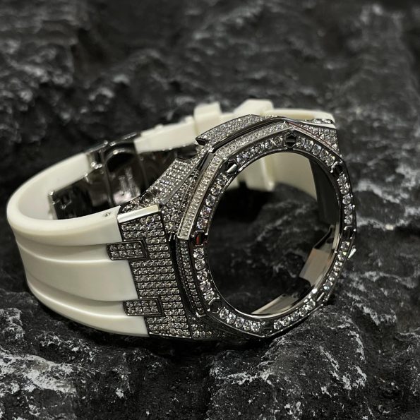 Ga2100 Silver Diamond Case White Rubber