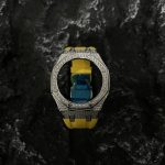Ga2100 Silver Diamond Case Yellow Rubber