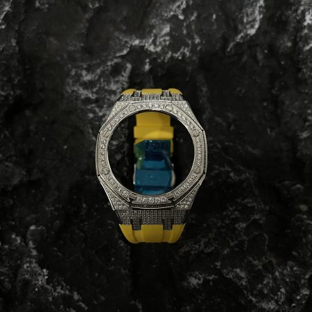 Ga2100 Silver Diamond Case Yellow Rubber