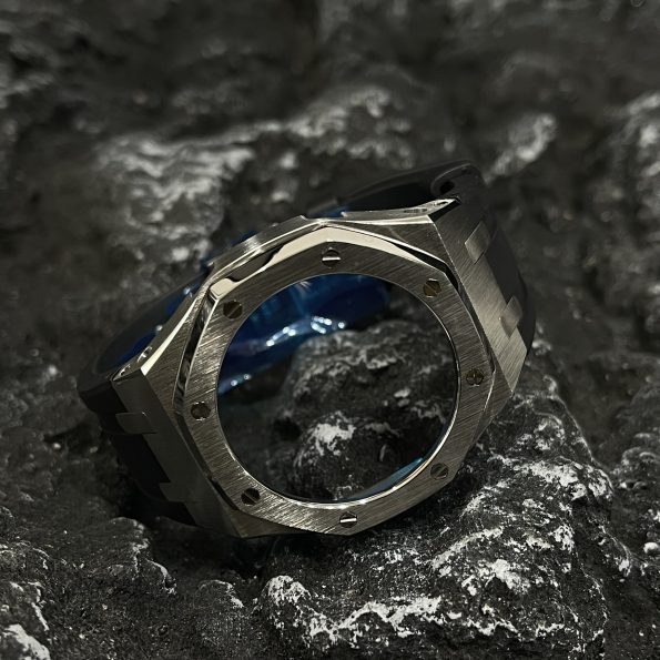 Ga2100 Silver Polish Bezel Black Rubber Strap