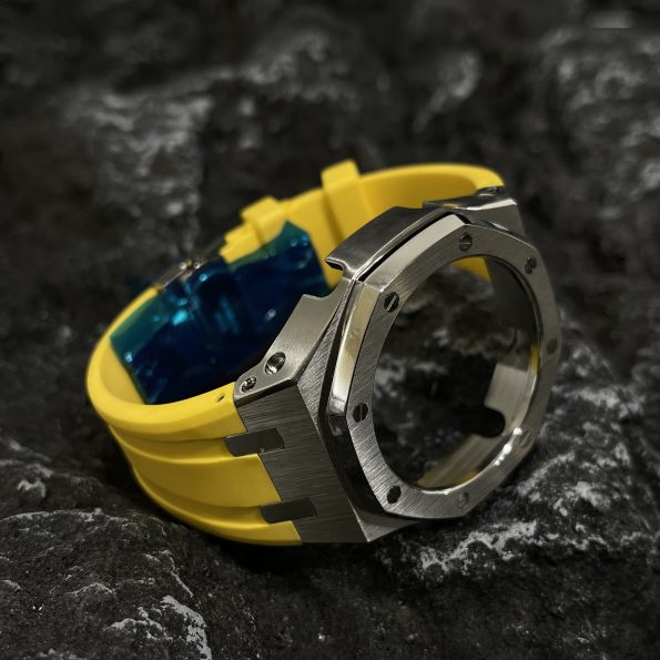 Ga2100 Silver Polish Bezel Yellow Rubber Strap