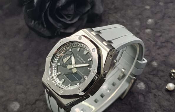 Hero Ga2100 Smoky Gray Rubber Silver Bezel Black Dial